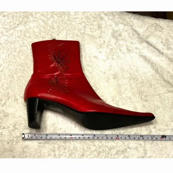 Vintage 90's Y2K Red Leather Pointed Toe Kitten Heel Ankle Boots by BELLE - Picture 11 of 11